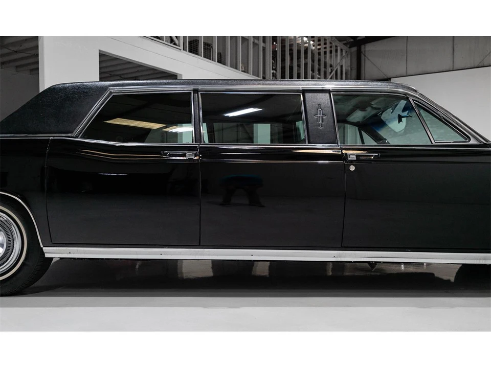 1967 Lincoln Continental 4th Gen - Image 15 of 31