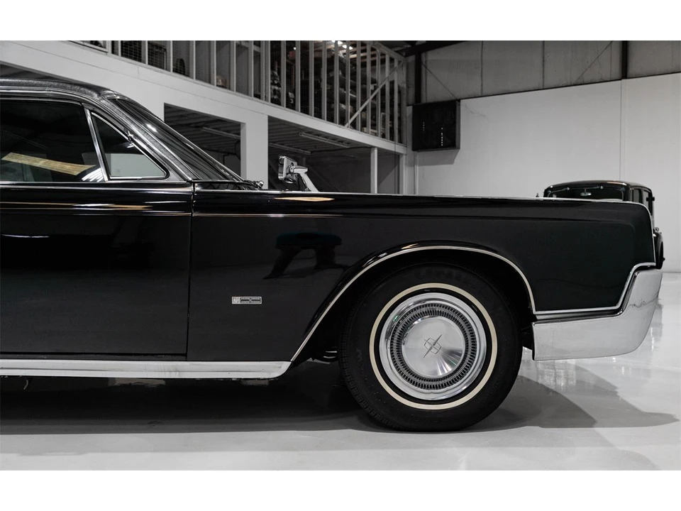 1967 Lincoln Continental 4th Gen - Image 16 of 31