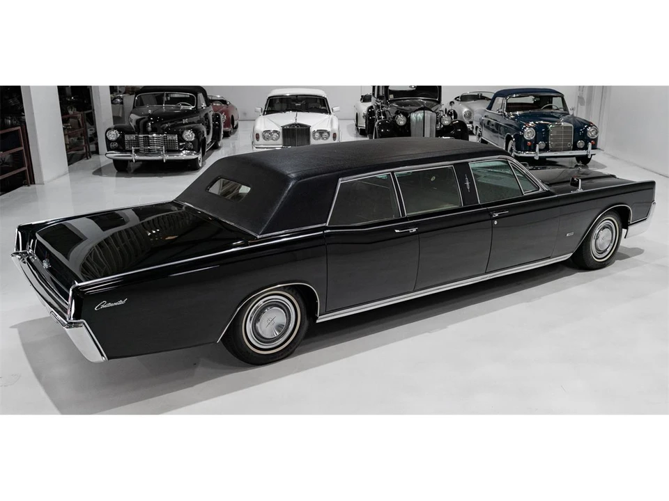 1967 Lincoln Continental 4th Gen - Image 18 of 31