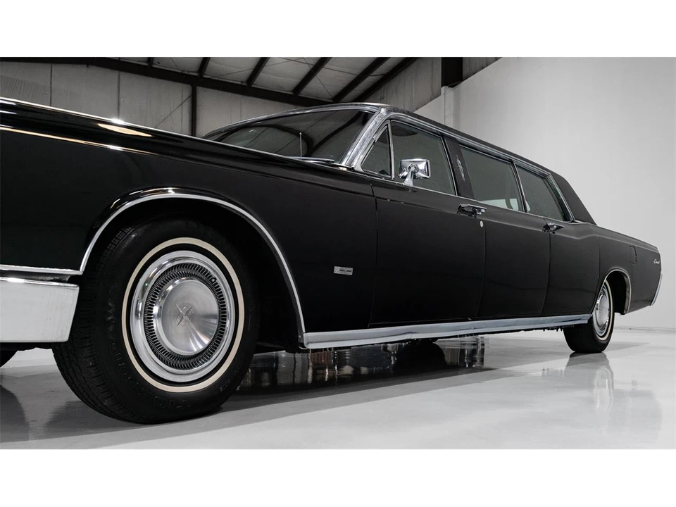 1967 Lincoln Continental 4th Gen - Image 21 of 31
