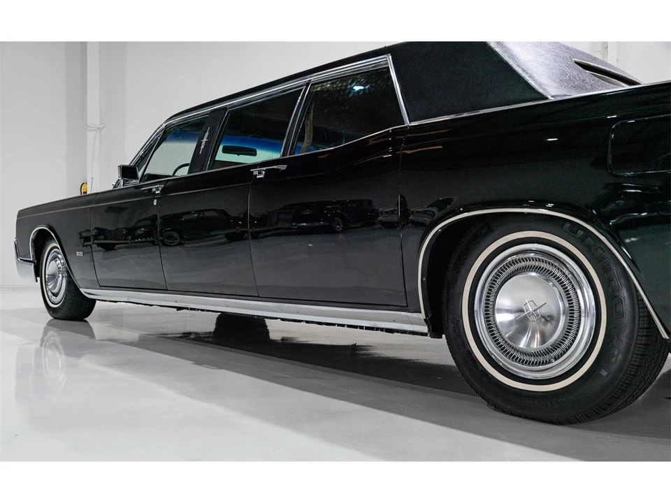 1967 Lincoln Continental 4th Gen - Image 23 of 31