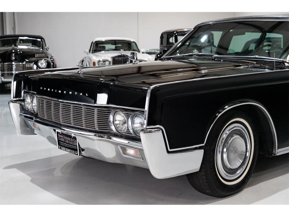 1967 Lincoln Continental 4th Gen - Image 27 of 31