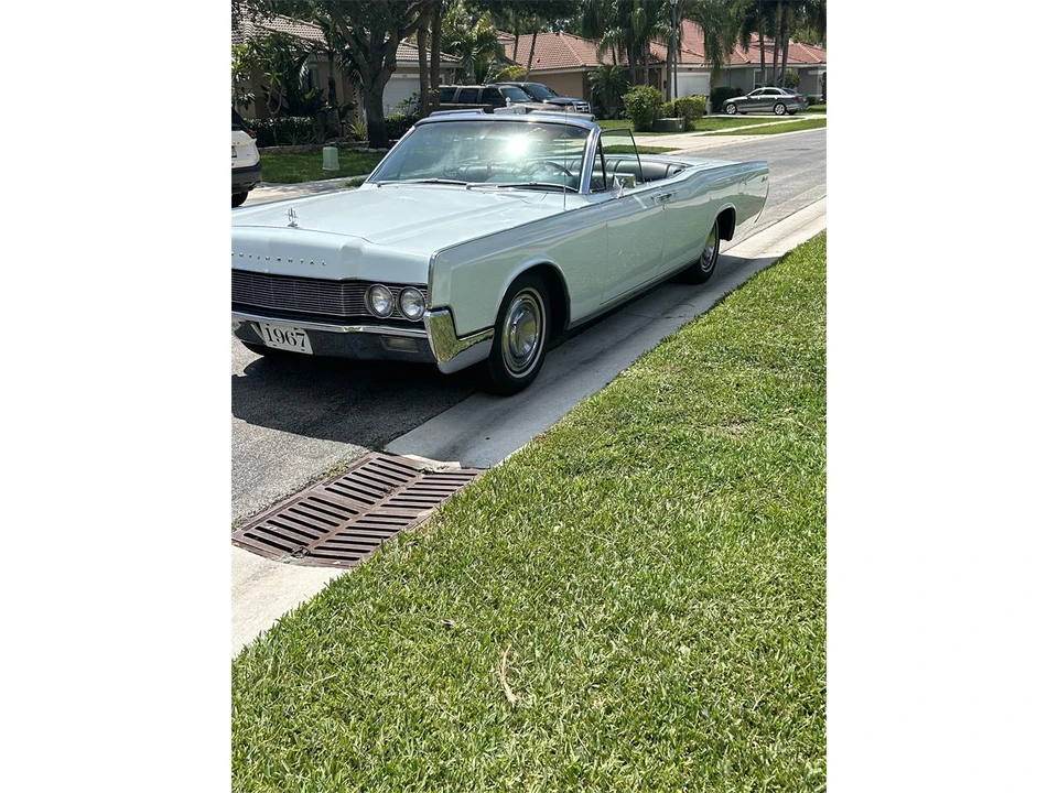 1967 Lincoln Continental 4th Gen - Image 10 of 29