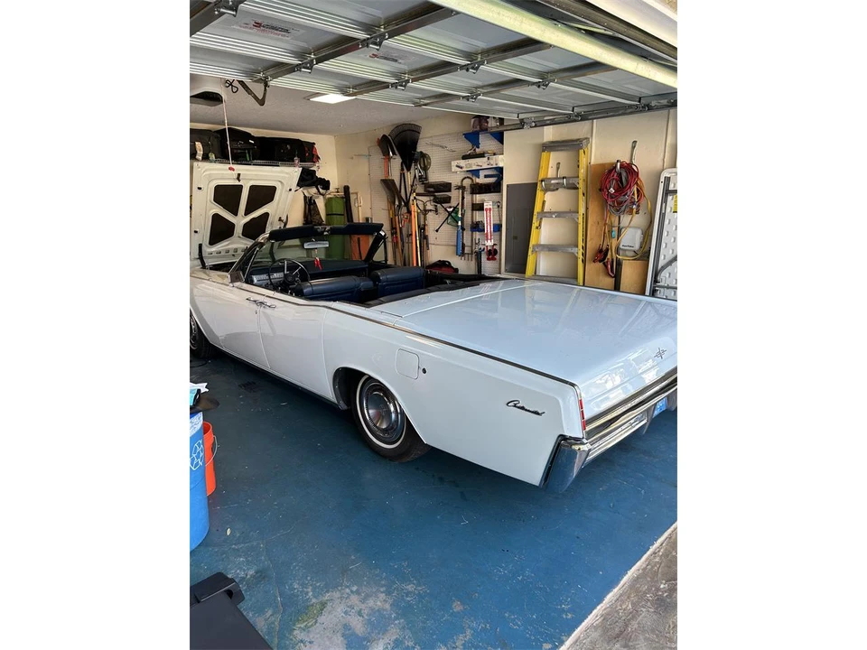 1967 Lincoln Continental 4th Gen - Image 23 of 29