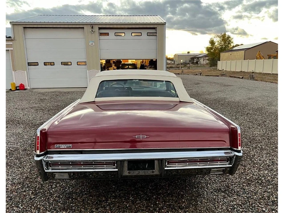 1967 Lincoln Continental 4th Gen - Image 15 of 31
