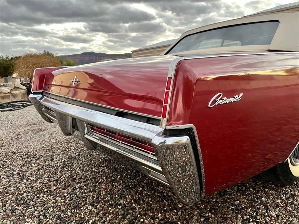 1967 Lincoln Continental 4th Gen - Image 23 of 31