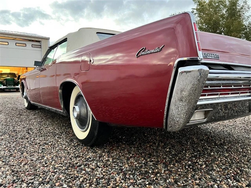 1967 Lincoln Continental 4th Gen - Image 22 of 31