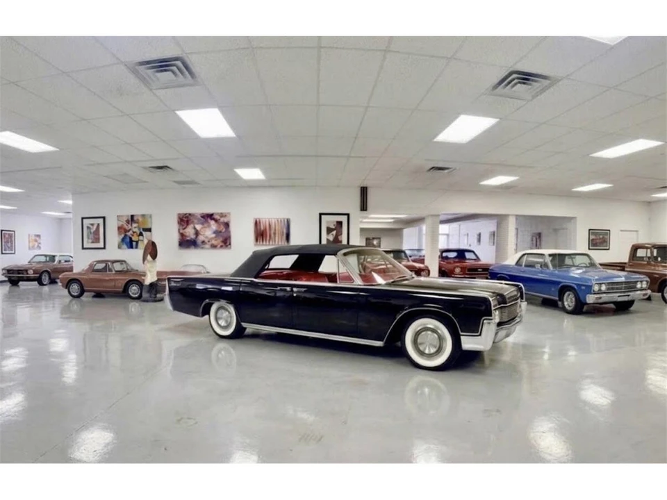 1967 Lincoln Continental 4th Gen - Image 10 of 27