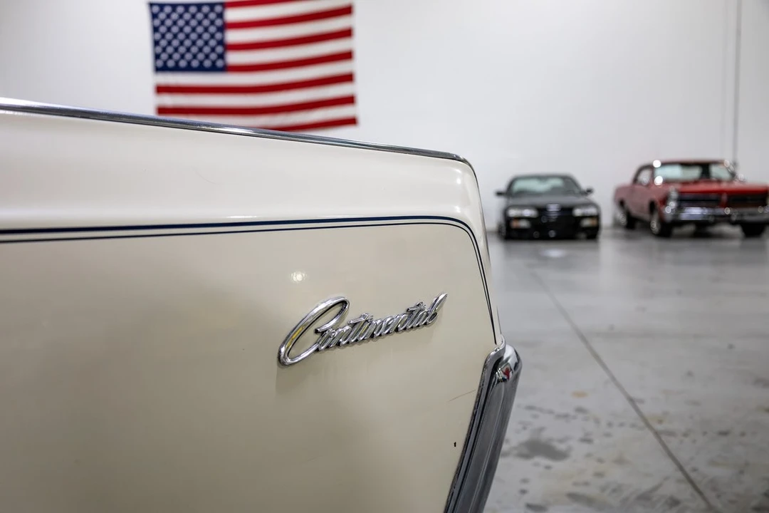1967 Lincoln Continental 4th Gen - Image 22 of 31