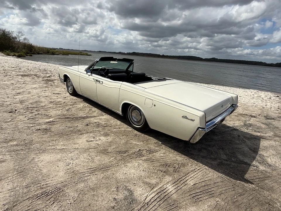 1967 Lincoln Continental 4th Gen - Image 3 of 21