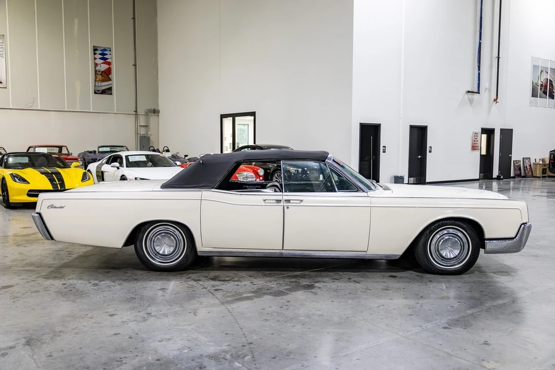 1967 Lincoln Continental 4th Gen - Image 7 of 31