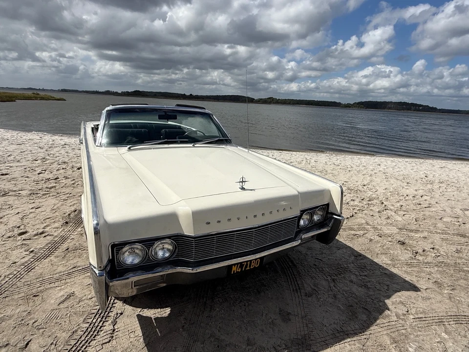 1967 Lincoln Continental 4th Gen - Image 10 of 21