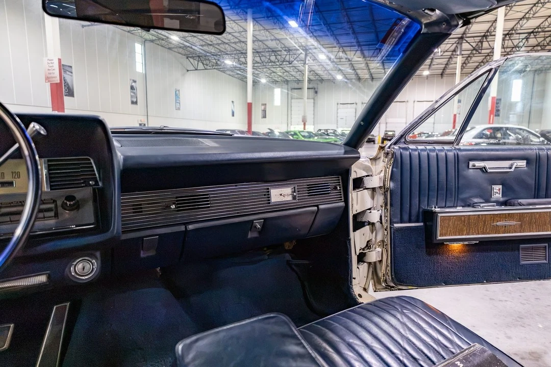 1967 Lincoln Continental 4th Gen - Image 12 of 31
