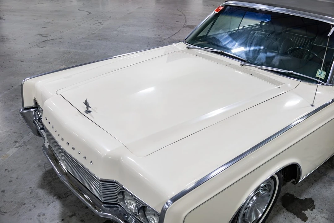 1967 Lincoln Continental 4th Gen - Image 17 of 31