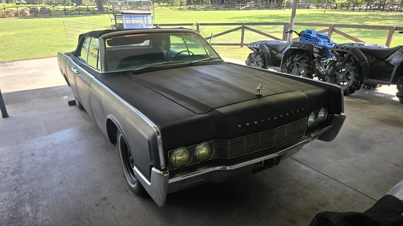 1967 Lincoln Continental 4th Gen - Image 10 of 20