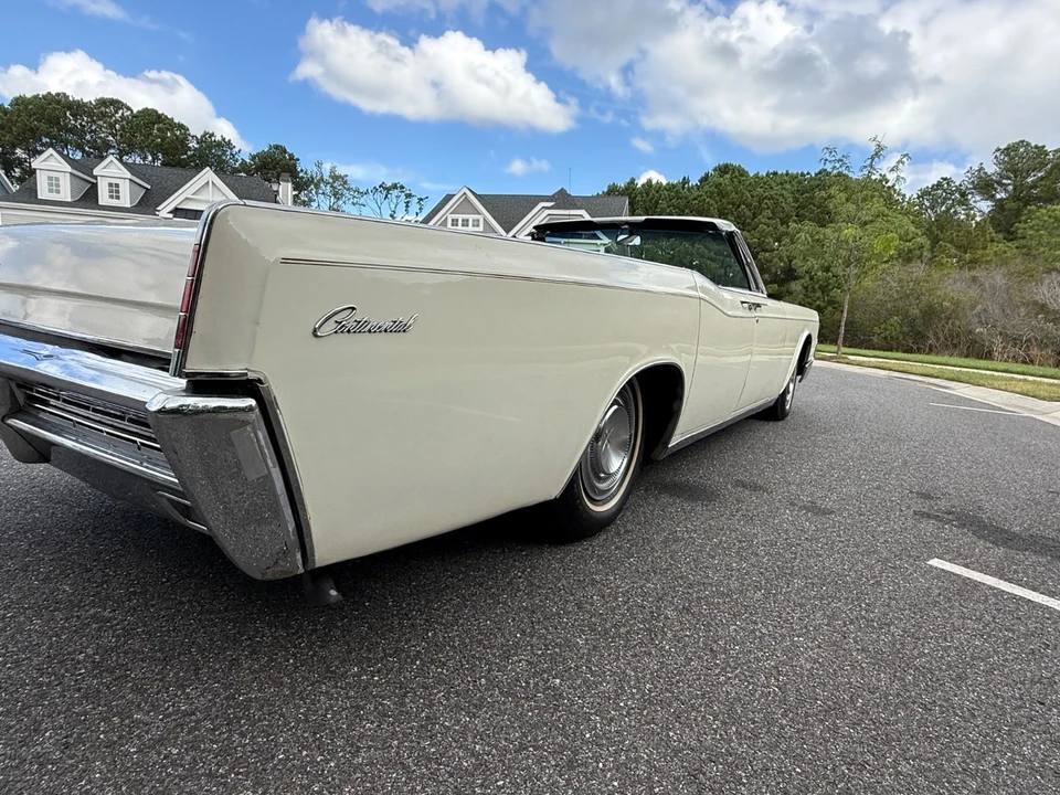 1967 Lincoln Continental 4th Gen - Image 13 of 21