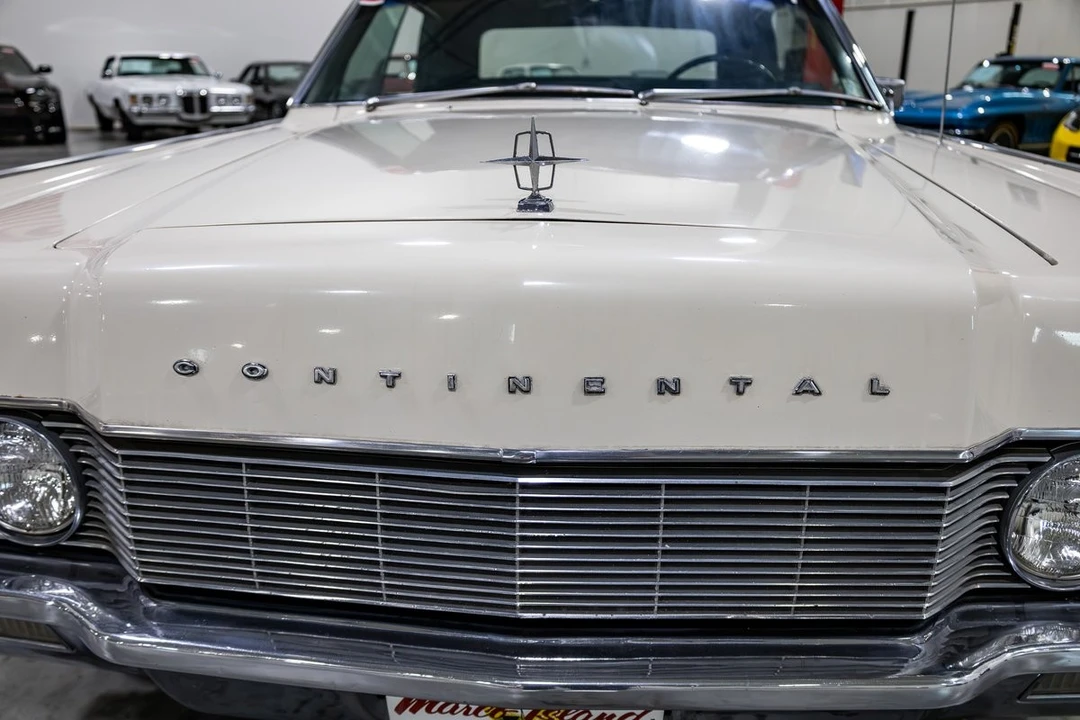 1967 Lincoln Continental 4th Gen - Image 21 of 31