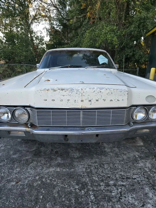 1967 Lincoln Continental 4th Gen - Image 2 of 6
