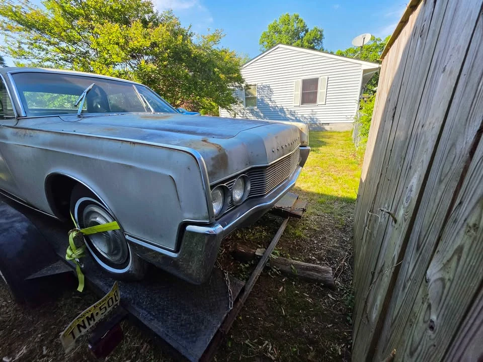 1967 Lincoln Continental 4th Gen - Image 9 of 10