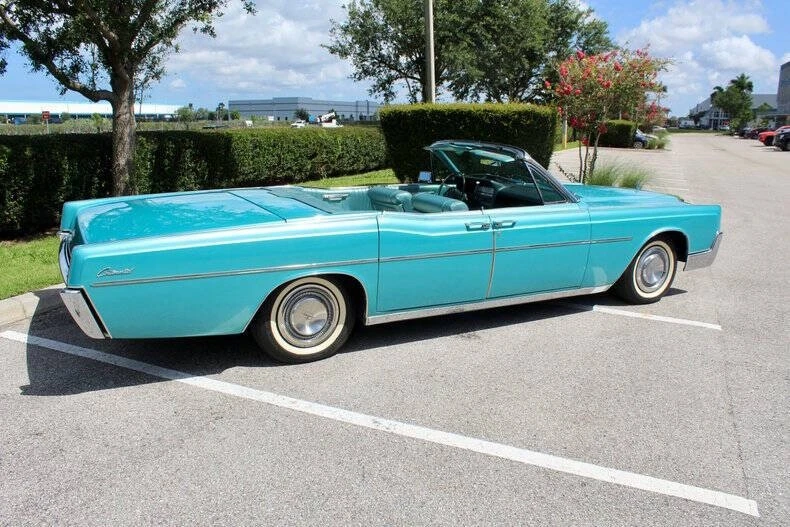 1967 Lincoln Continental 4th Gen - Image 20 of 21