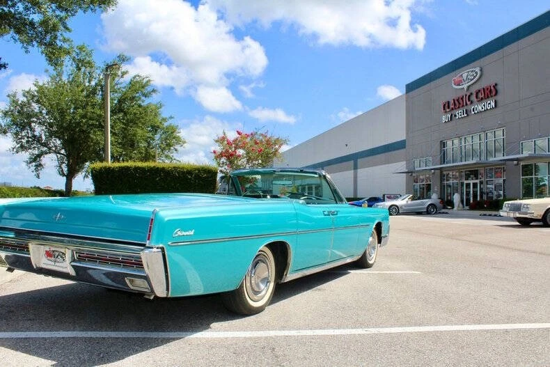 1967 Lincoln Continental 4th Gen - Image 17 of 21