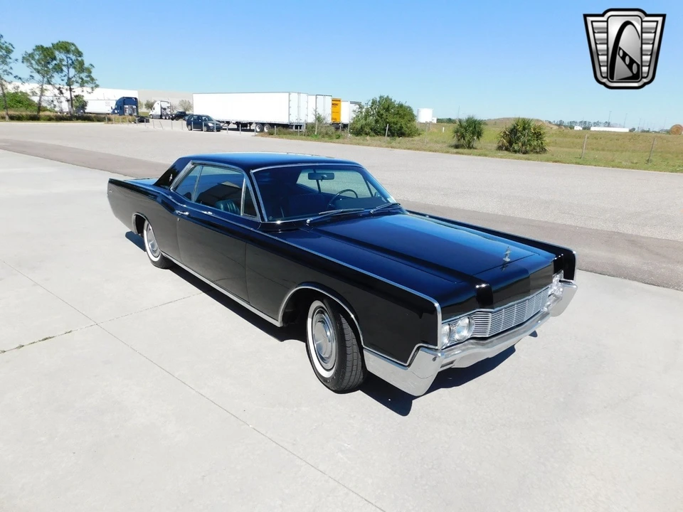 1967 Lincoln Continental 4th Gen - Image 8 of 21