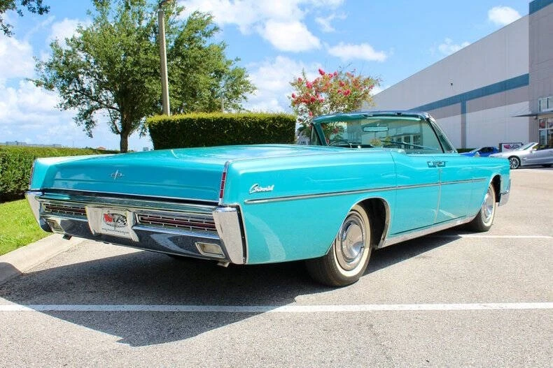 1967 Lincoln Continental 4th Gen - Image 18 of 21