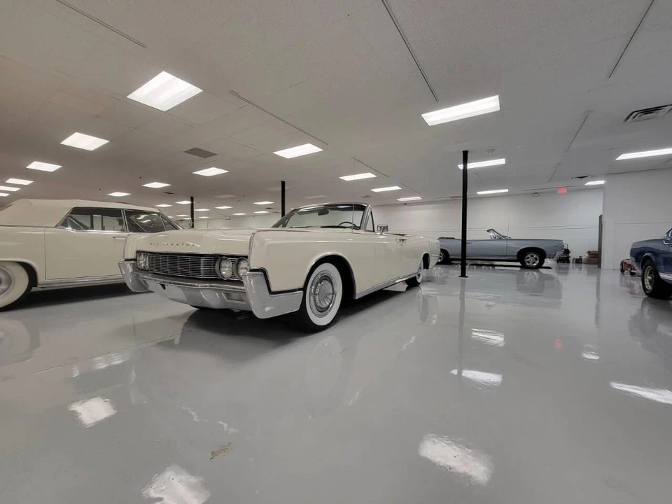 1967 Lincoln Continental 4th Gen - Image 16 of 27