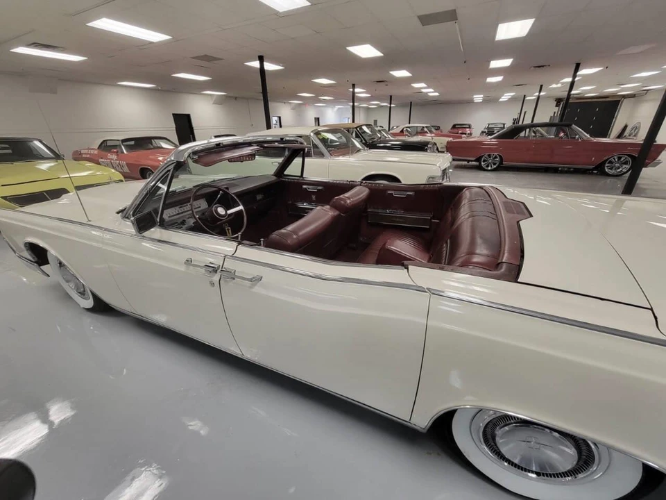 1967 Lincoln Continental 4th Gen - Image 20 of 27