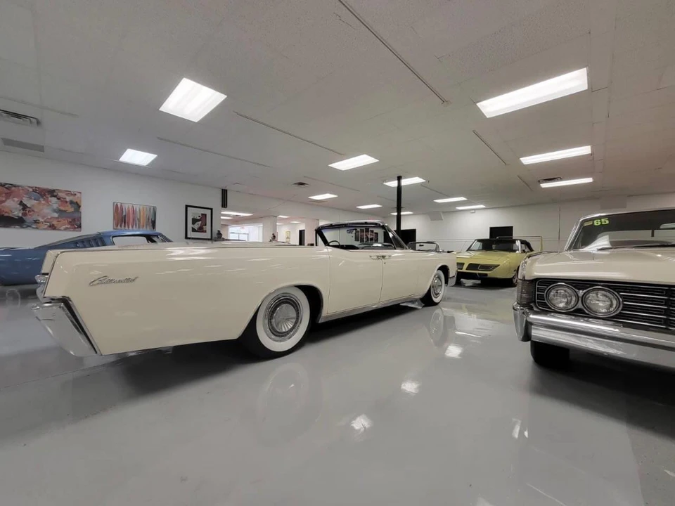 1967 Lincoln Continental 4th Gen - Image 19 of 27