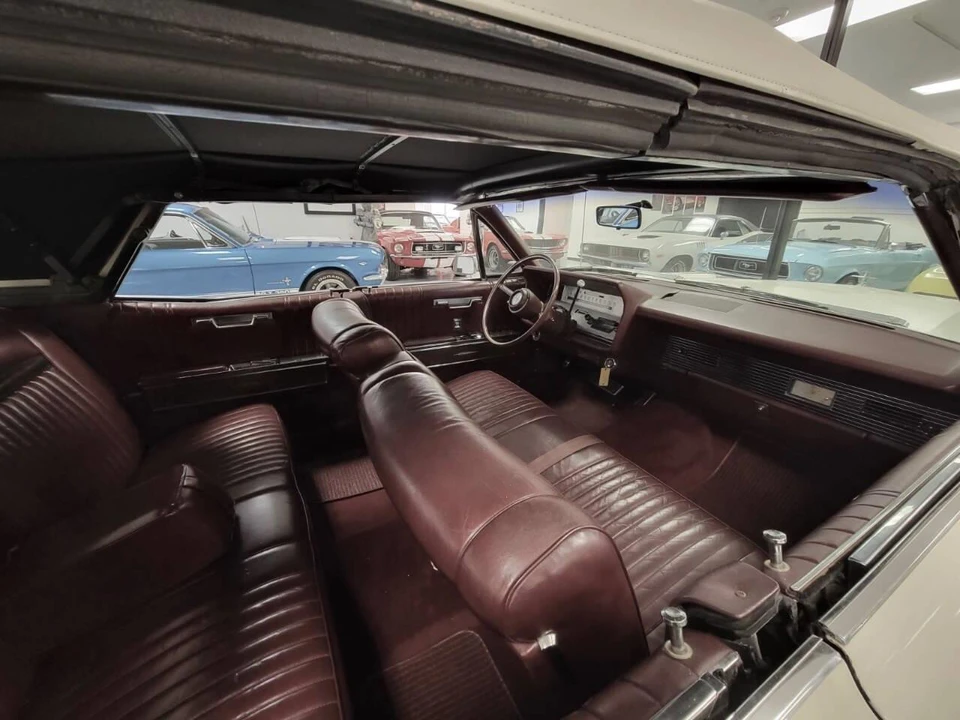 1967 Lincoln Continental 4th Gen - Image 24 of 27