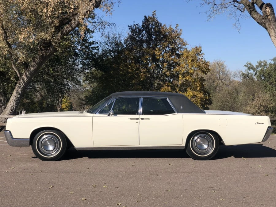 1967 Lincoln Continental 4th Gen - Image 2 of 12