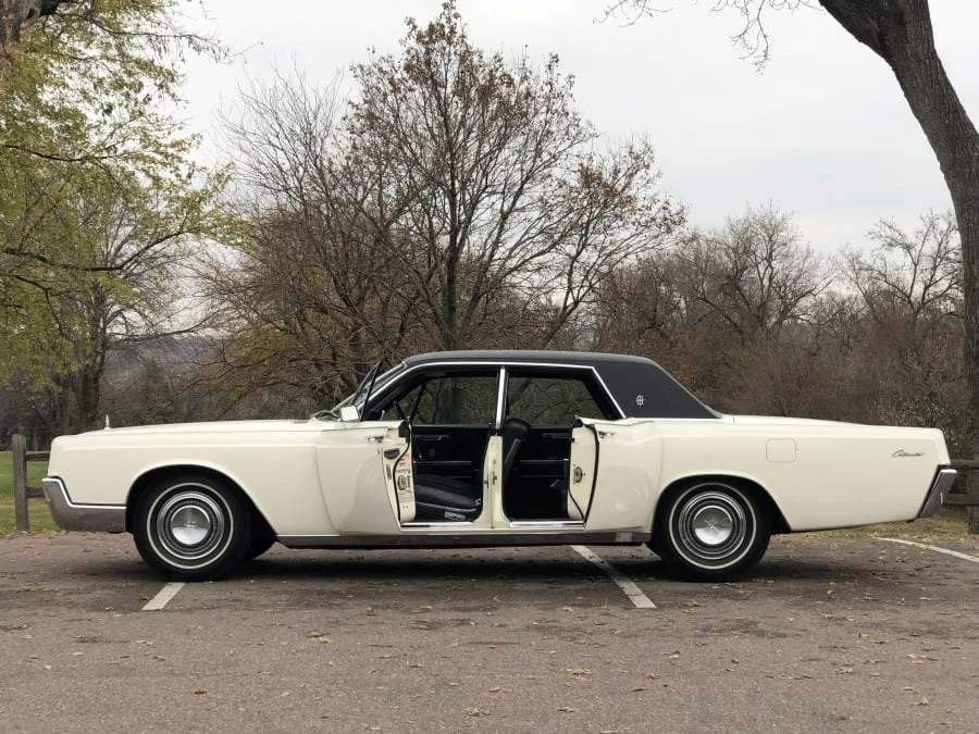 1967 Lincoln Continental 4th Gen - Image 12 of 12
