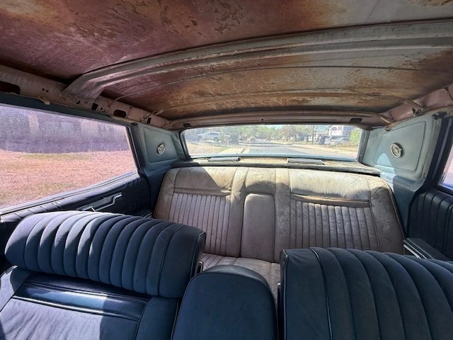 1967 Lincoln Continental 4th Gen - Image 29 of 31