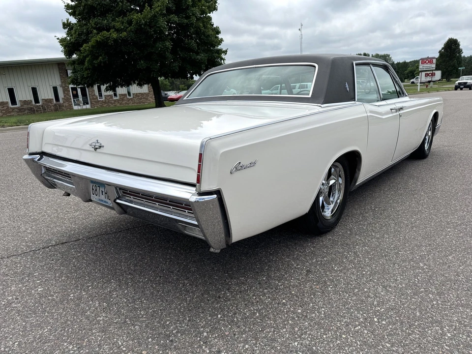 1967 Lincoln Continental 4th Gen - Image 3 of 21