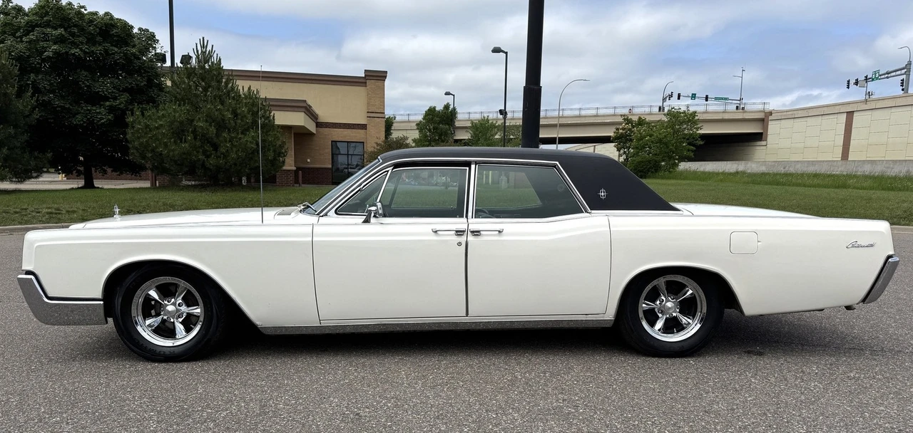 1967 Lincoln Continental 4th Gen - Image 7 of 21