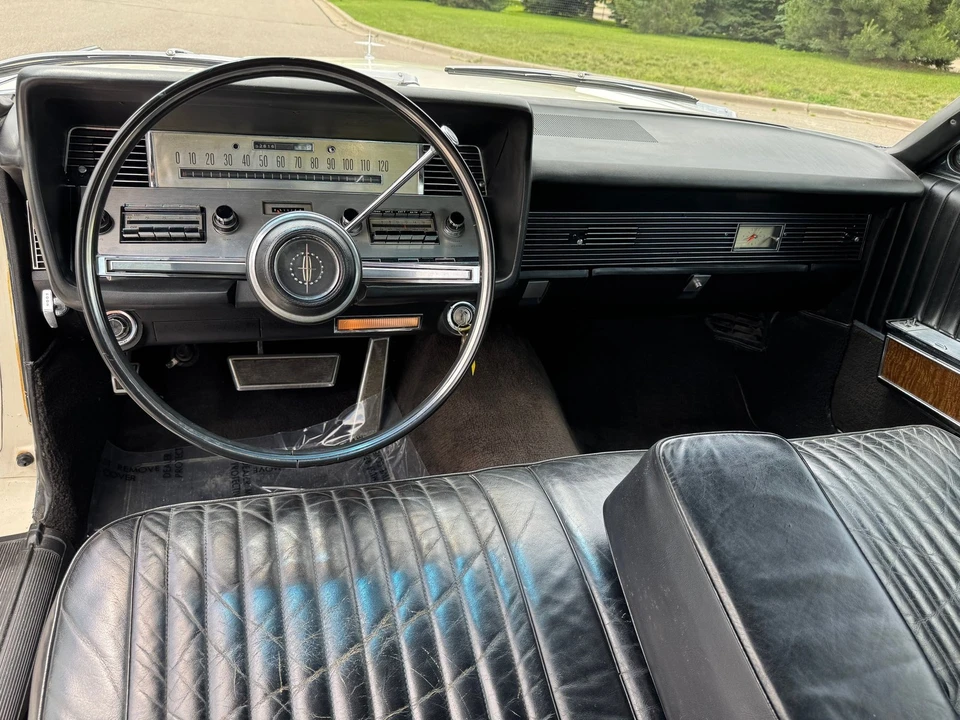 1967 Lincoln Continental 4th Gen - Image 10 of 21