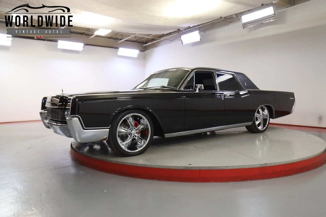 1967 Lincoln Continental 4th Gen - Image 7 of 12