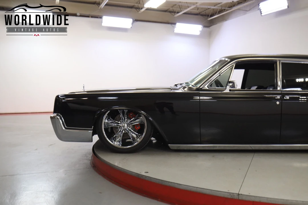 1967 Lincoln Continental 4th Gen - Image 11 of 12