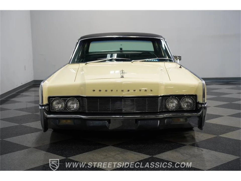 1967 Lincoln Continental 4th Gen - Image 15 of 31