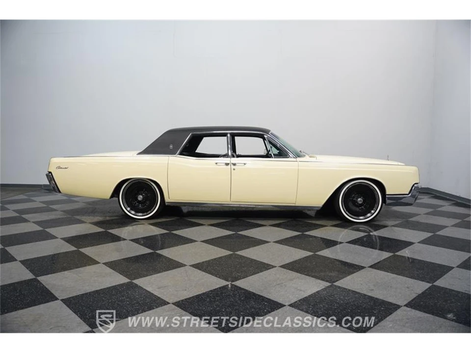 1967 Lincoln Continental 4th Gen - Image 12 of 31