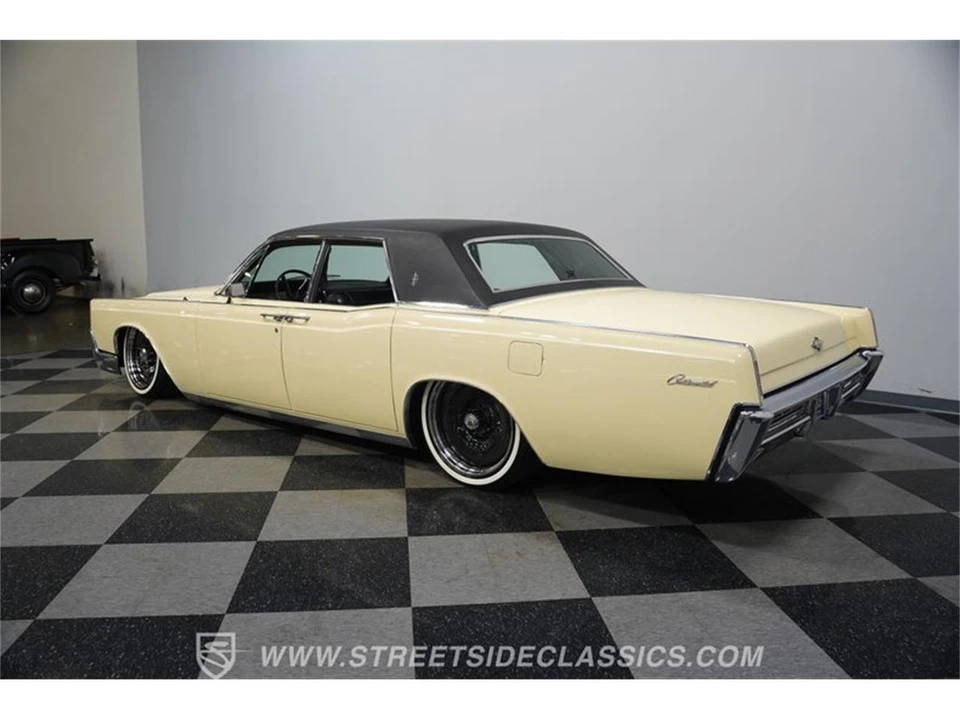 1967 Lincoln Continental 4th Gen - Image 8 of 31