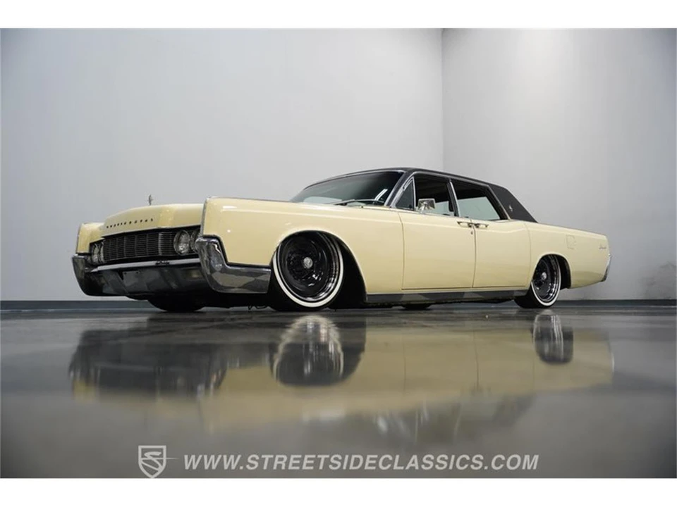 1967 Lincoln Continental 4th Gen - Image 17 of 31