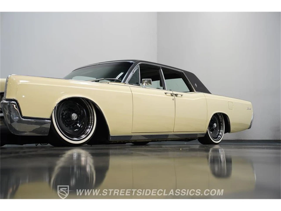 1967 Lincoln Continental 4th Gen - Image 18 of 31