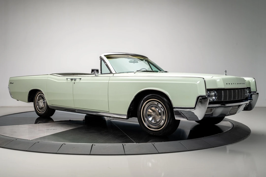 1967 Lincoln Continental 4th Gen - Image 11 of 31
