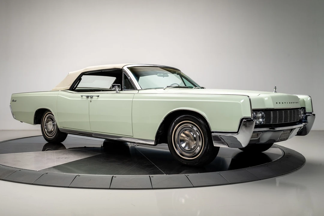 1967 Lincoln Continental 4th Gen - Image 10 of 31