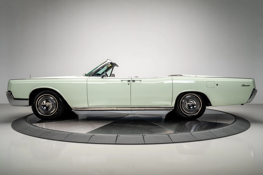 1967 Lincoln Continental 4th Gen - Image 19 of 31