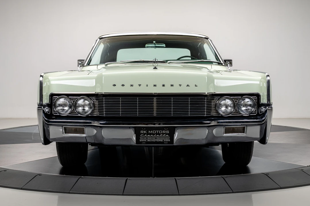 1967 Lincoln Continental 4th Gen - Image 8 of 31