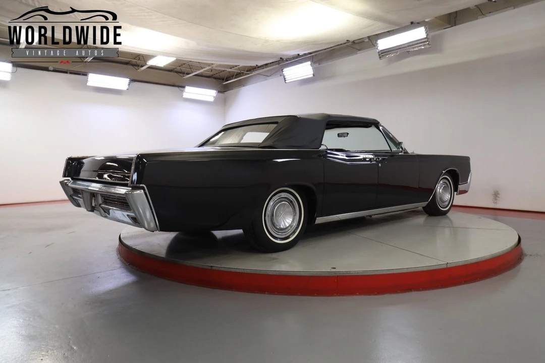 1967 Lincoln Continental 4th Gen - Image 10 of 12