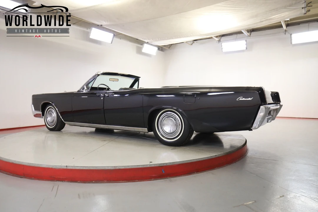1967 Lincoln Continental 4th Gen - Image 5 of 12